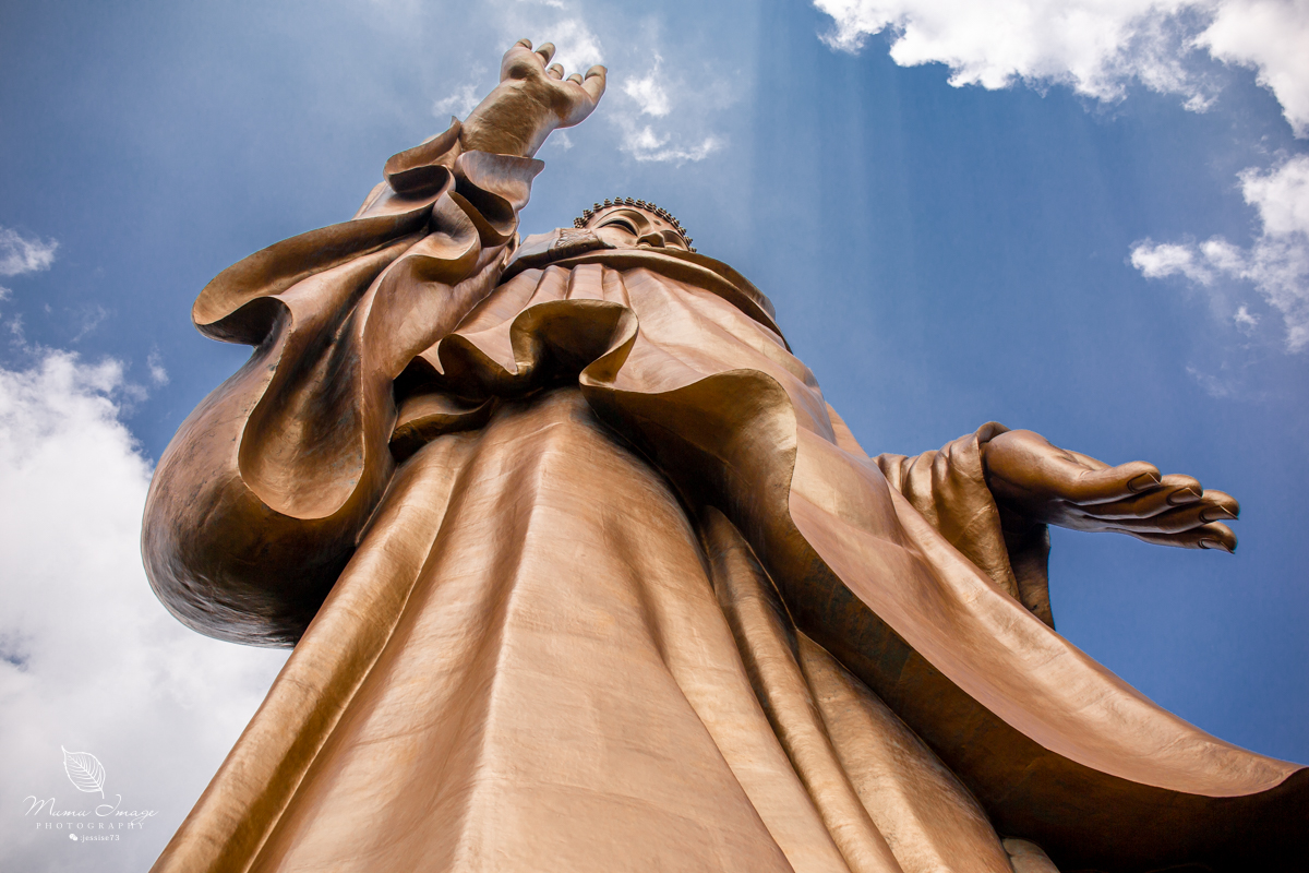 无锡灵山大佛抱佛脚视频,无锡灵山抱佛脚排队多久