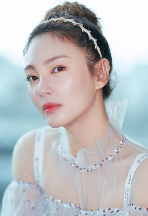 最惨的女明星被骗婚,盘点有过三段婚史的明星