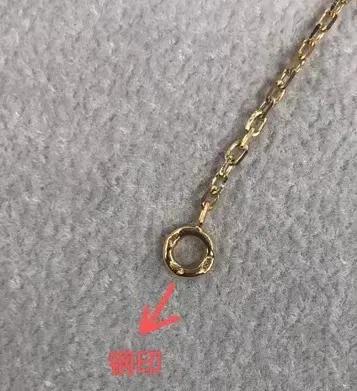 梵克雅宝四叶草项链哪个颜色好,梵克雅宝钻四叶草项链上身效果