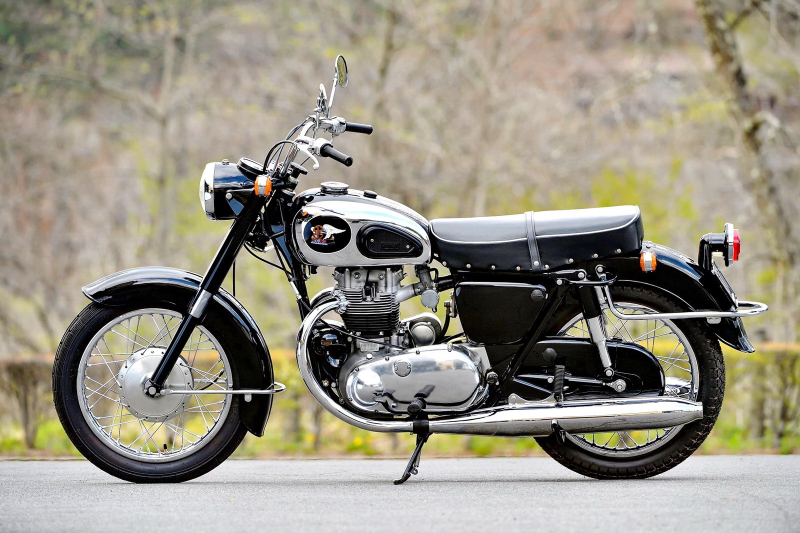 为更复古风格车型作准备？Kawasaki注册新商标Meguro