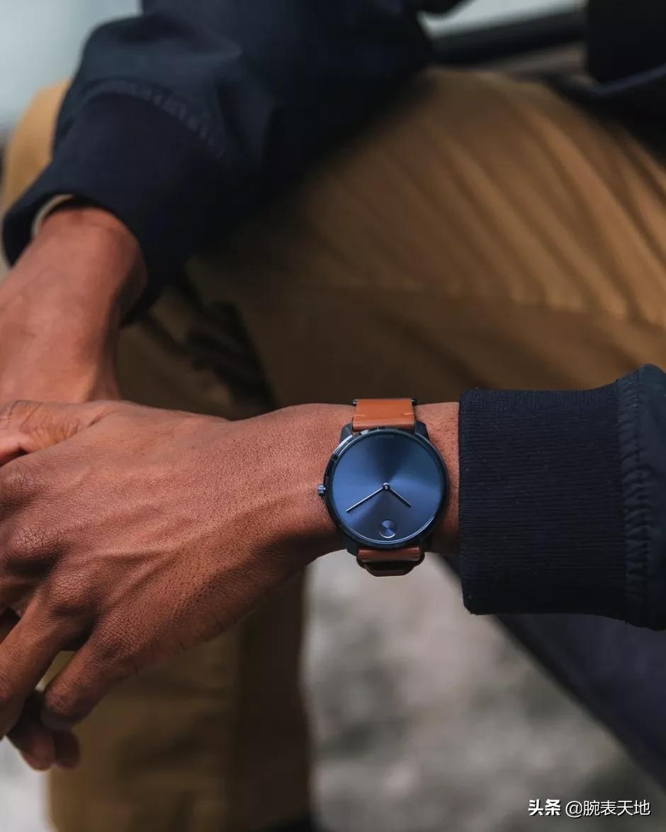 看过《魔戒》算啥?有“摩戒”腕表才酷
