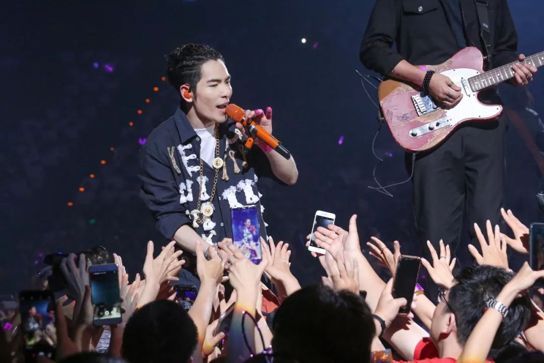 萧敬腾的单身豪宅曝光,萧敬腾8层豪宅曝光多少钱