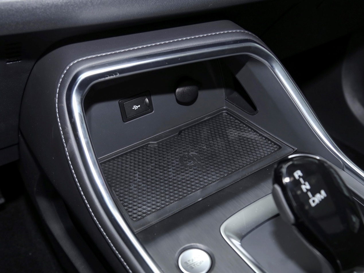 新一代哈弗h6国潮版,11.59万元起售全新哈弗h6正式上市