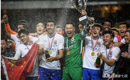 独创“转会送名模“最佳引援“七星高塔”能否召唤失落王冠?