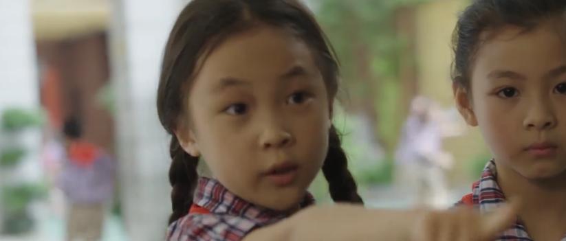 五十岁穷苦老汉24年前收养女弃婴,穷困老汉蹬三轮养了十二年的弃婴