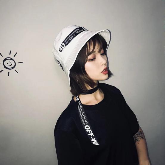 潮流港风穿搭,复古港风休闲显瘦穿搭