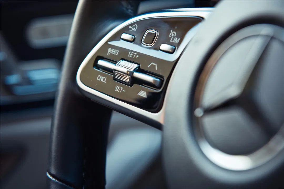 新款奔驰gle4504matic试驾,奔驰gle450豪华版试驾