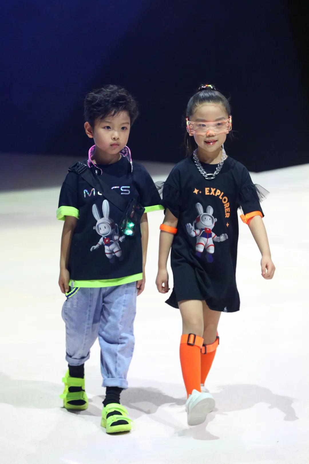 巴拉巴拉发展前景致辞,童装品牌巴拉巴拉排行榜前十名