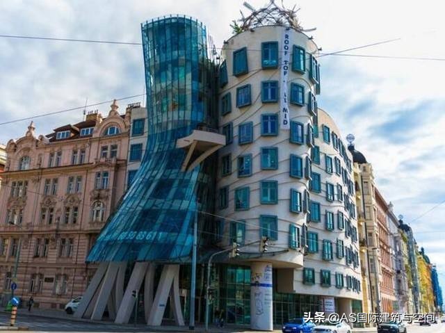 世界公认四大奇葩建筑,世界上最奇葩的建筑让人忍无可忍