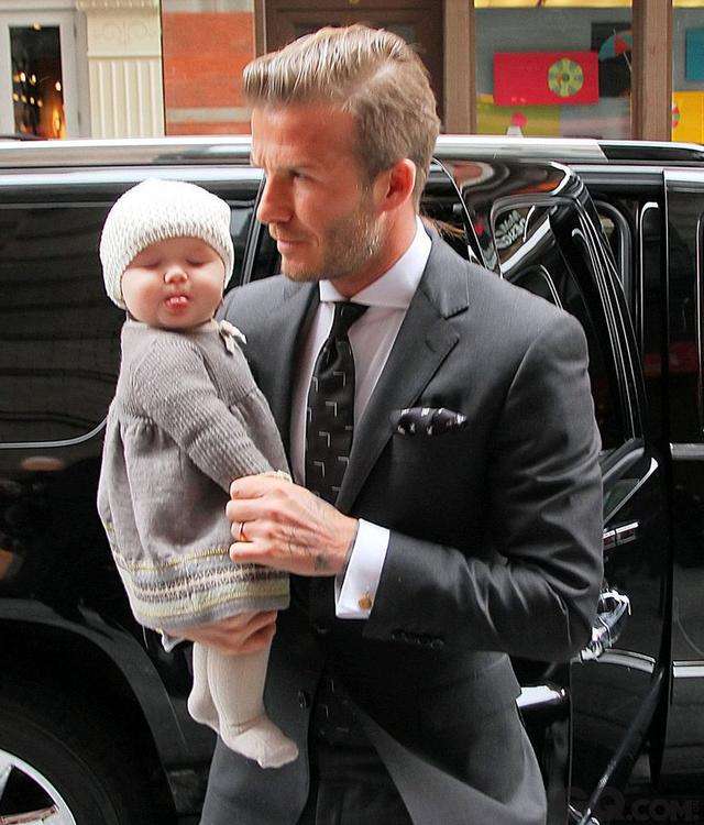 贝克汉姆一家宠小七,超级奶爸贝克汉姆和小七公主