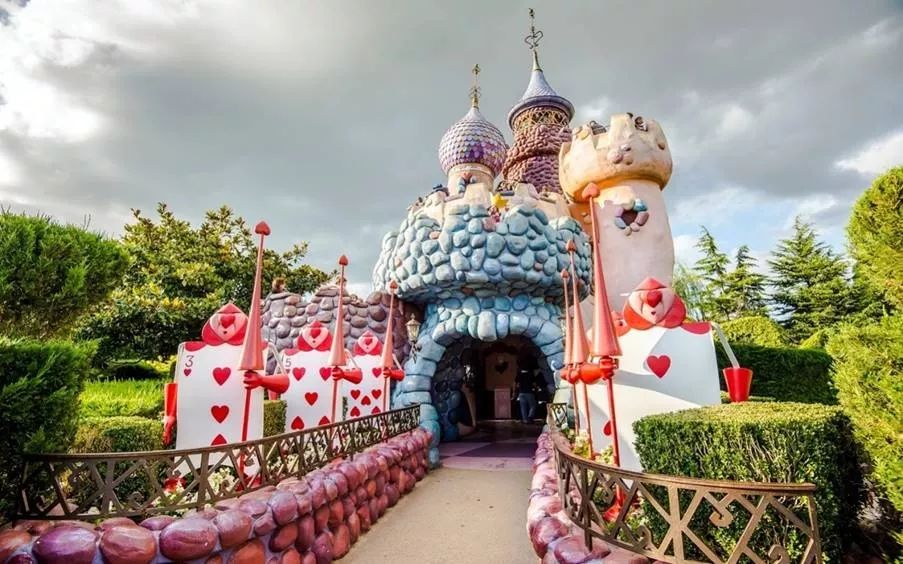 欧洲迪士尼亏损深层次原因,巴黎迪士尼是赚钱还是亏钱