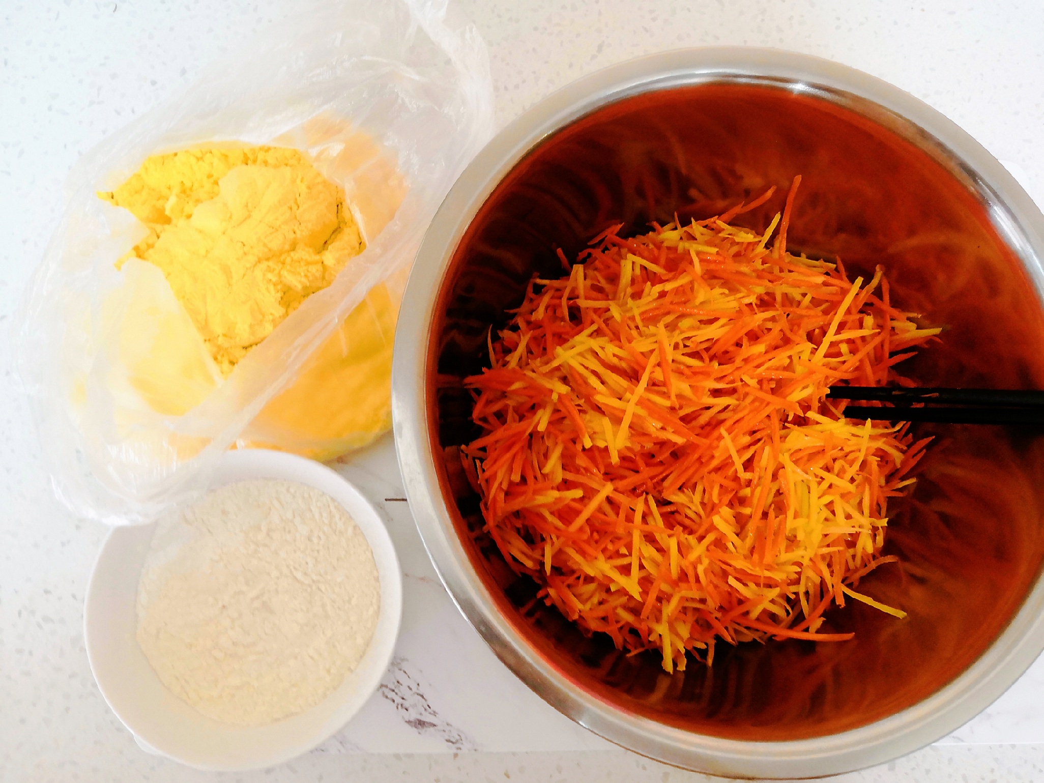 一个土豆和胡萝卜可以做什么美食,土豆和胡萝卜不加配料的神仙吃法