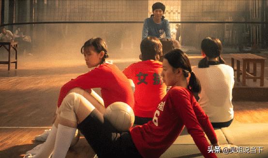 电影《夺冠》中，重点刻画的几场体育赛事的镜头，张弛有度