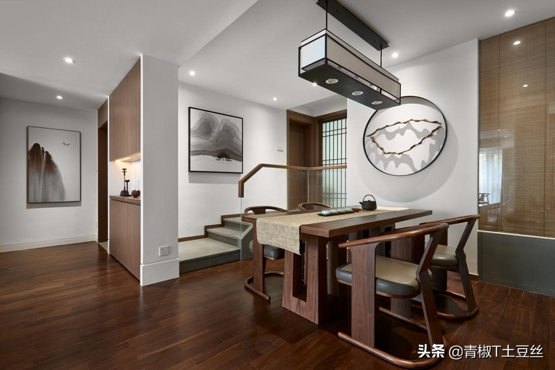 家里的老实木家具怎么处理,家里的实木家具总是发霉怎么办