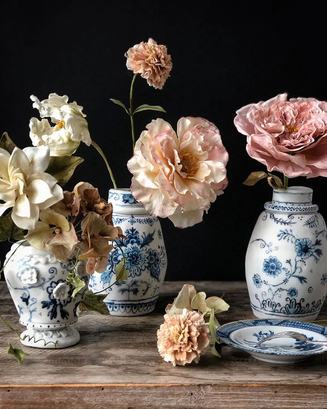 青花瓷的装饰是怎么弄,青花瓷式装饰风格