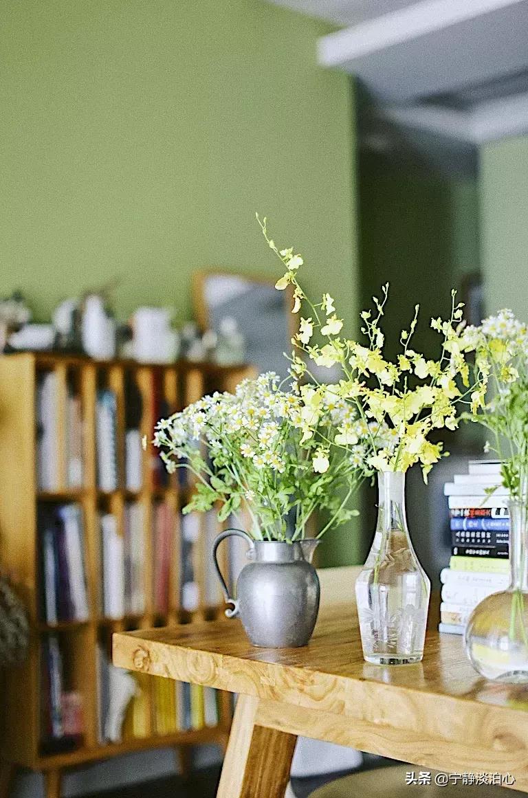 一日慎独则心安日日精进,日日精进人生