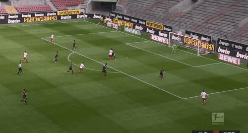 91分钟破门德甲头号黑马狂轰16脚,4-0德甲劲旅逆境中爆发