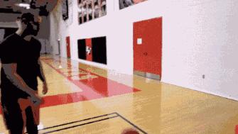 怎么样能练好白巧克力那样的传球,白巧克力巅峰传球