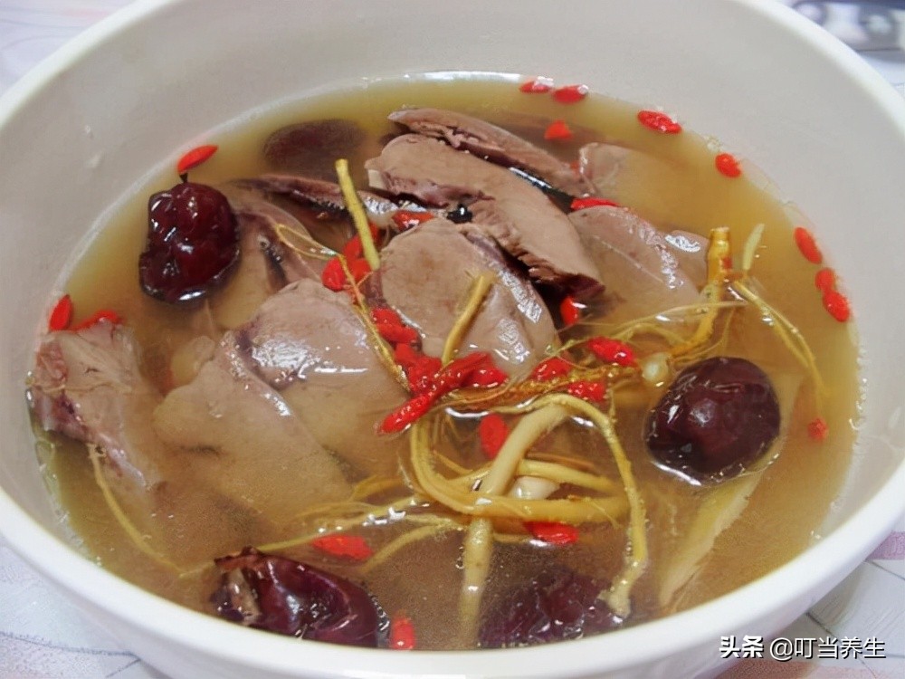 手脚冰凉怕冷失眠多梦是什么原因,四肢冰凉怕冷心阳虚怎么调理