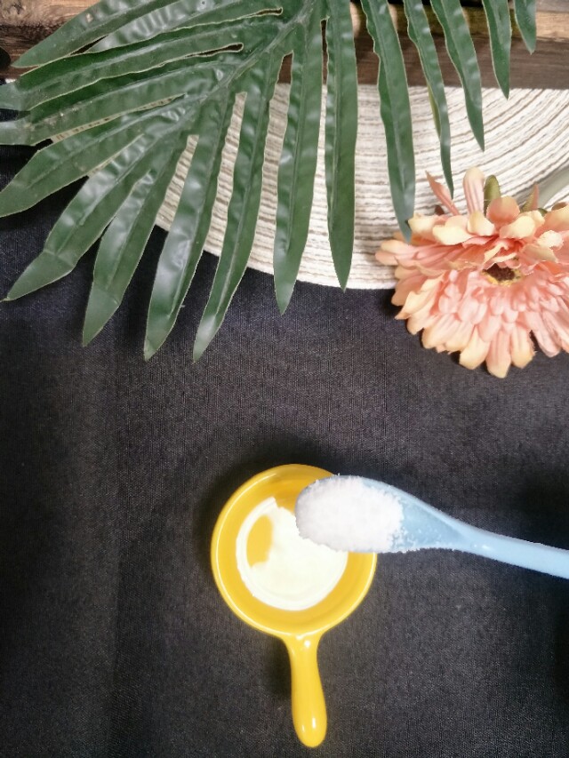 粘到502胶水了怎么才能解开,502胶水粘到手一招轻松解决