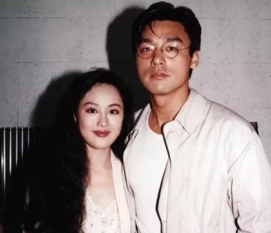 马蓉年轻时候的故事 (马蓉曾经的生活)