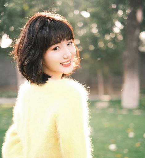 外套内搭什么衣服好看,金晨同款兔毛衣怎么搭