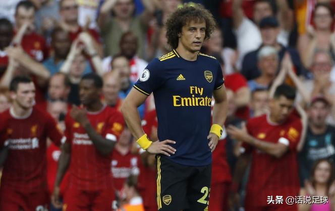 球迷眼中的“定时*弹炸**”，大卫-路易斯究竟是天使还是魔鬼？