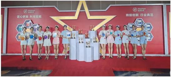 恒通动保多维度赋能经销商！高举一切为了养殖人的笑的旗帜