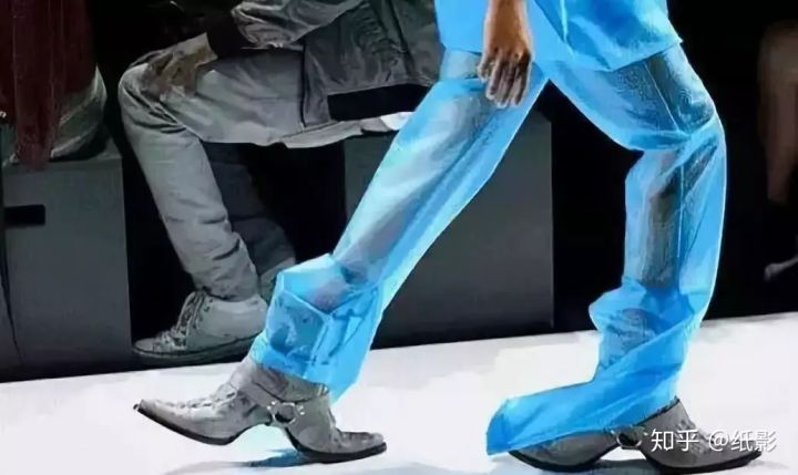 奢侈品出过的那些奇葩东西,你有没有在无意间看到过什么