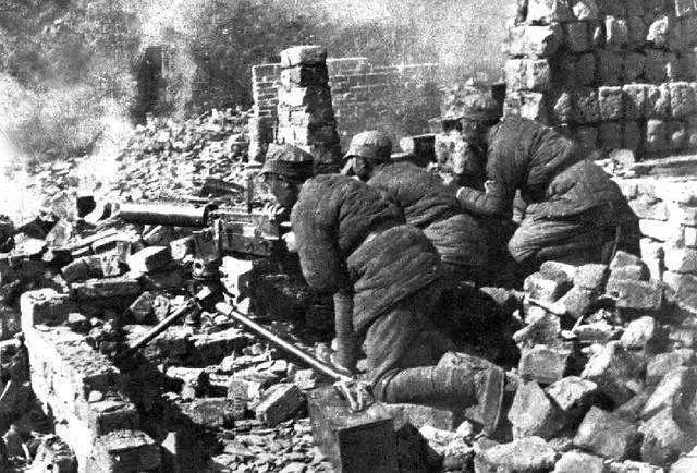 1947年粟裕连战连捷,陈毅却批华野:战术蠢笨落后,只会人海战术