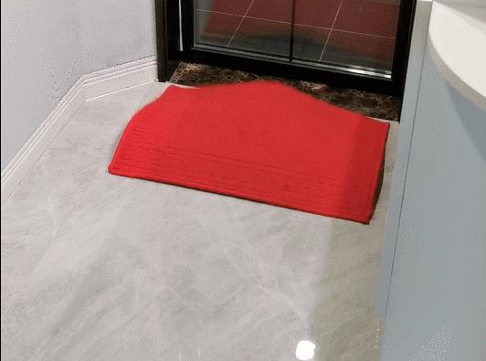 顶楼跟顶楼到底买哪个好,房子买顶楼有哪些缺点和优点