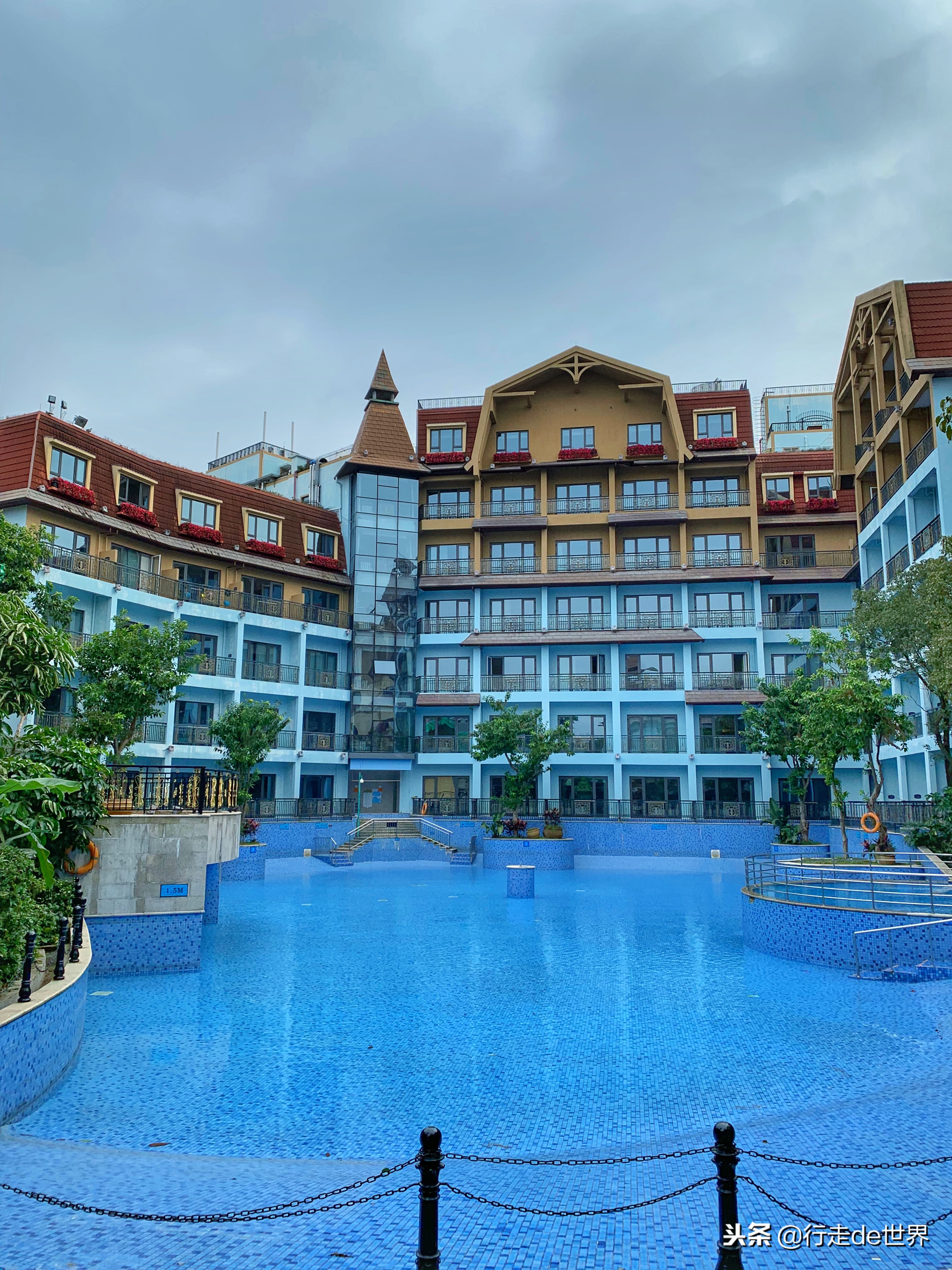 超多网红小姐姐打卡,网红温泉云瑶谷温泉