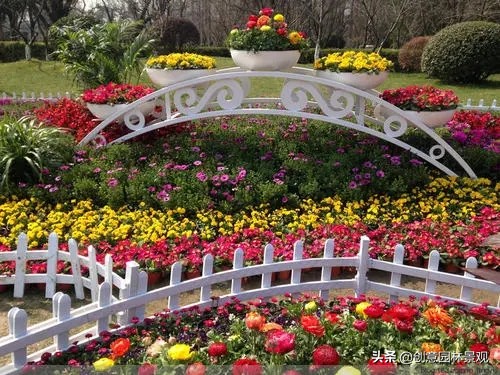 景观户外铁艺花架报价,户外铁艺花盆花架