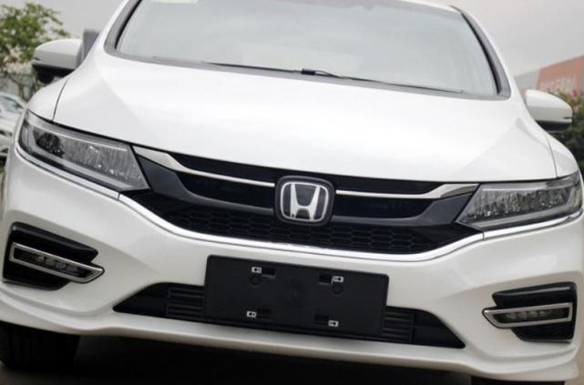 本田20款“杰德”10万了！入门就配1.8L+自动，油耗6.9L