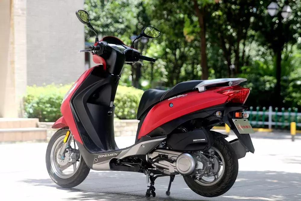 带上头盔，与宗申MO悦一起去山城流浪