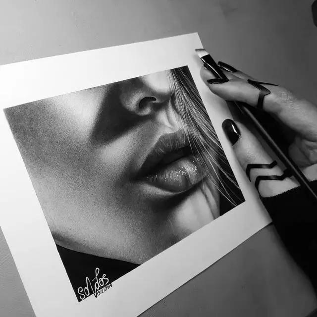 超写实素描人像,人像素描画抽象