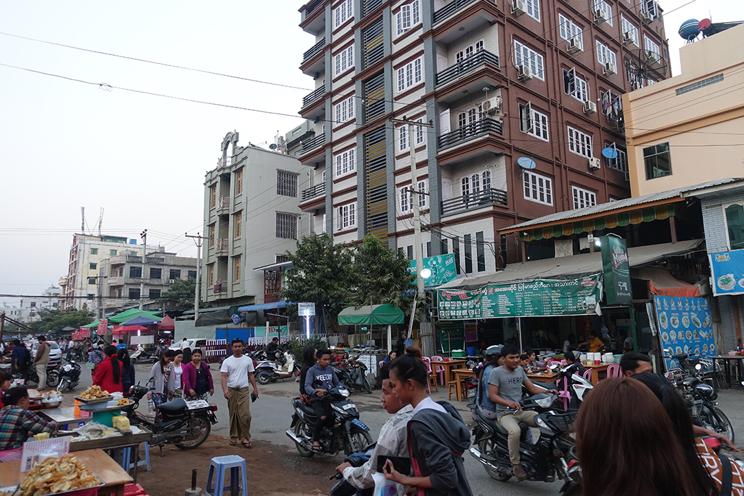 华人在国外打工工资,华人在国外赚钱的工作