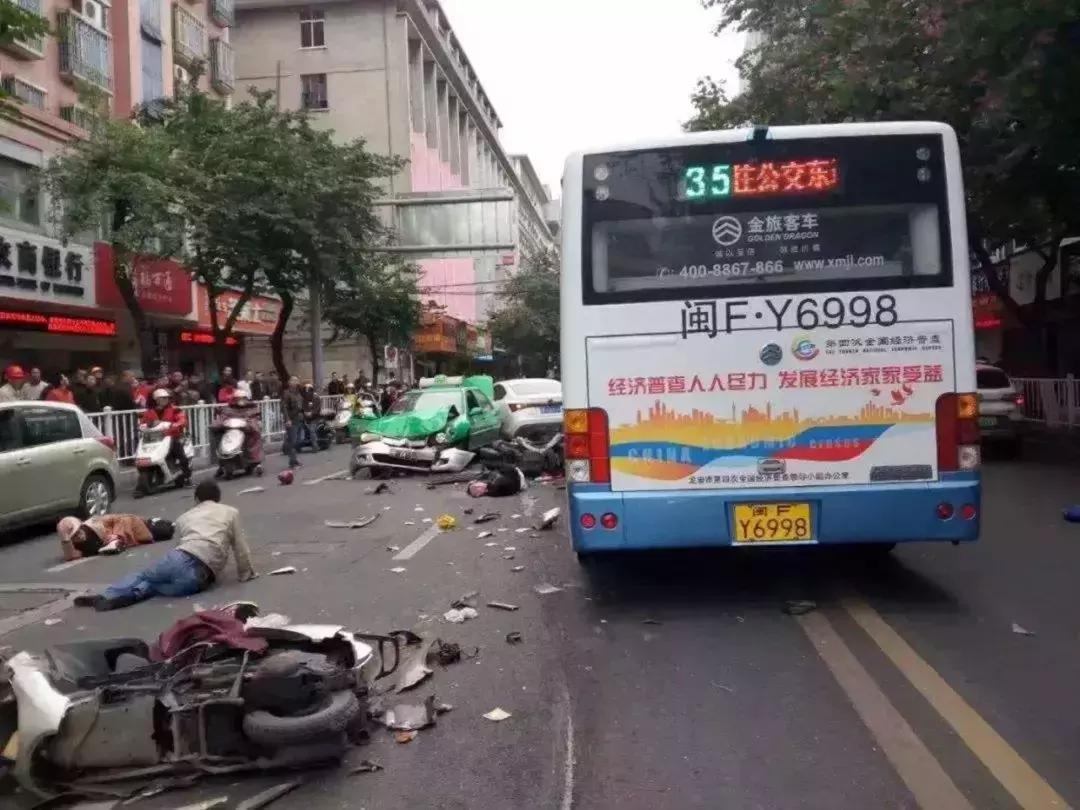 民警打电话约架嫌疑人,警方通过约架抓嫌疑犯