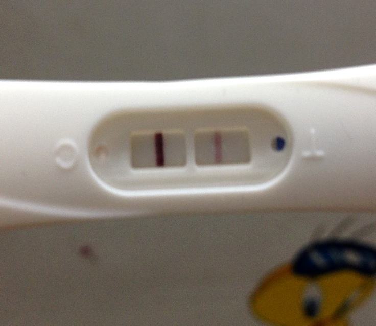 验孕棒一深一浅是怀孕几率大吗,备孕验孕棒有隐约的水印