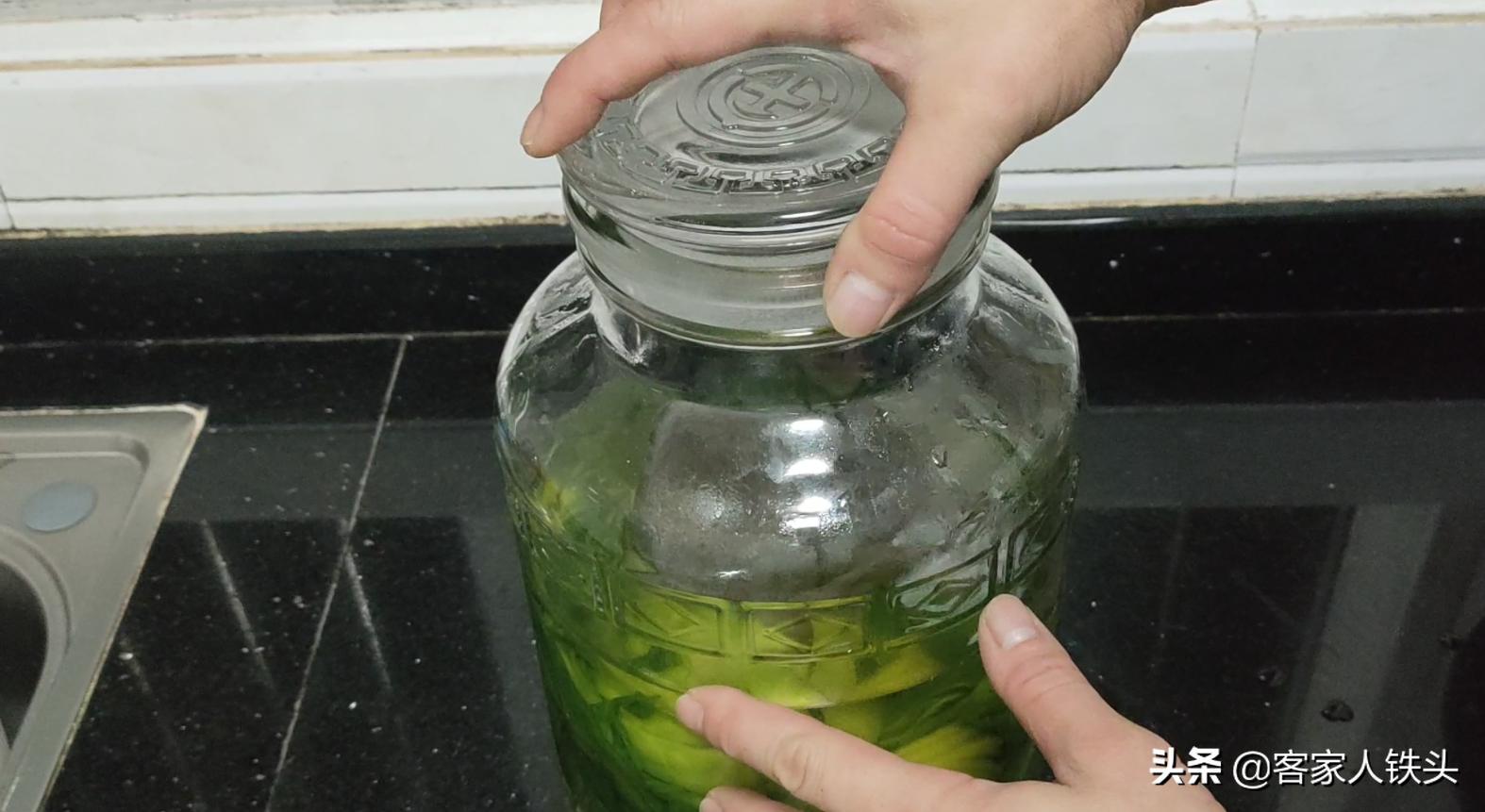 客家腌制酸菜的做法大全,客家酸菜炒猪肚不焯水的做法