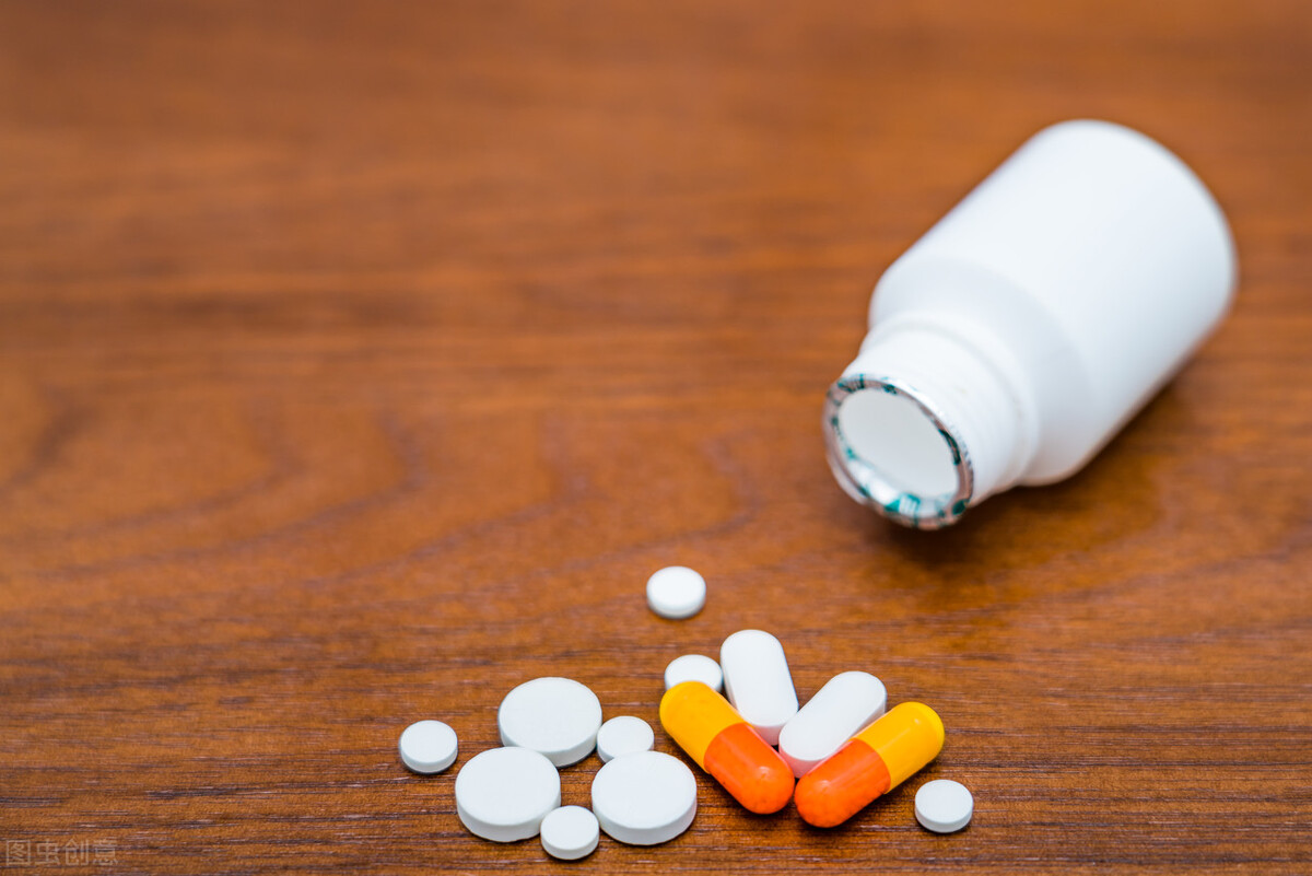 吃了雷尼替丁应注意什么,经常吃雷尼替丁有什么害处