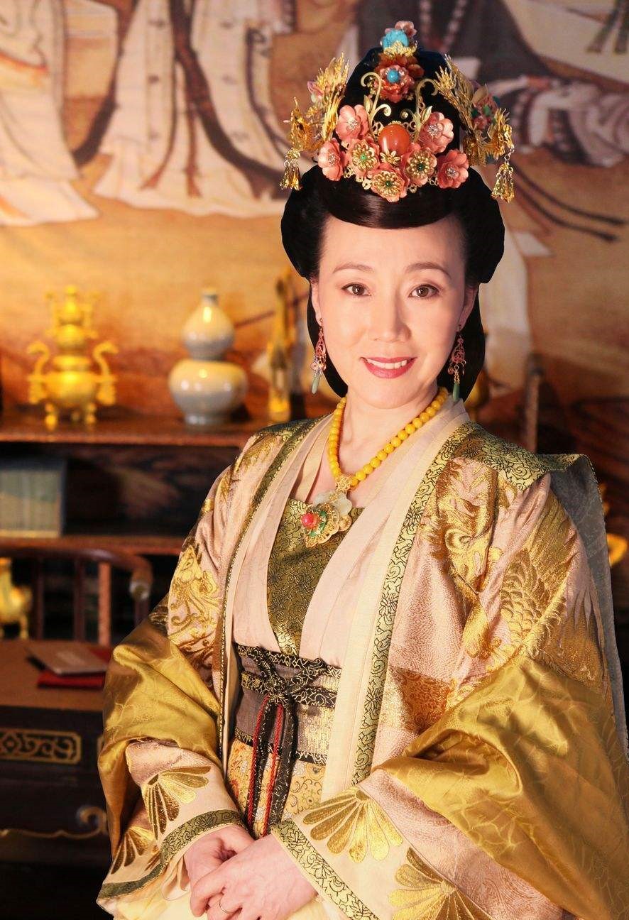 樊胜美欢乐颂和妈妈争辩,樊胜美妈妈知否