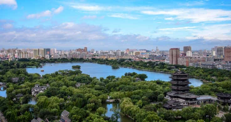 山东真的不行了吗？事实可能是大众偏见在抹杀一个“优等生”。