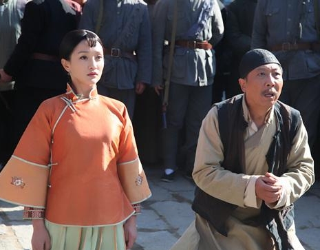 倪大红与韩童生长得像,倪大红与韩童生相貌接近吗