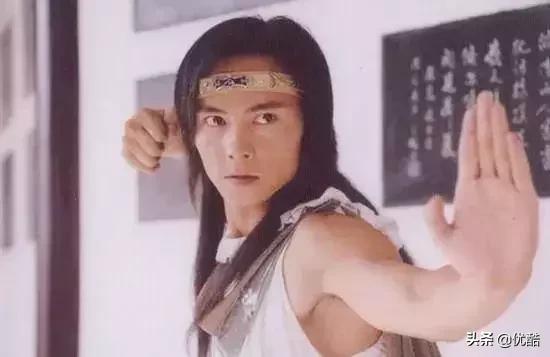 不管生几胎都可以恢复的瑜伽动作,怀孕可以做一字腿瑜伽吗