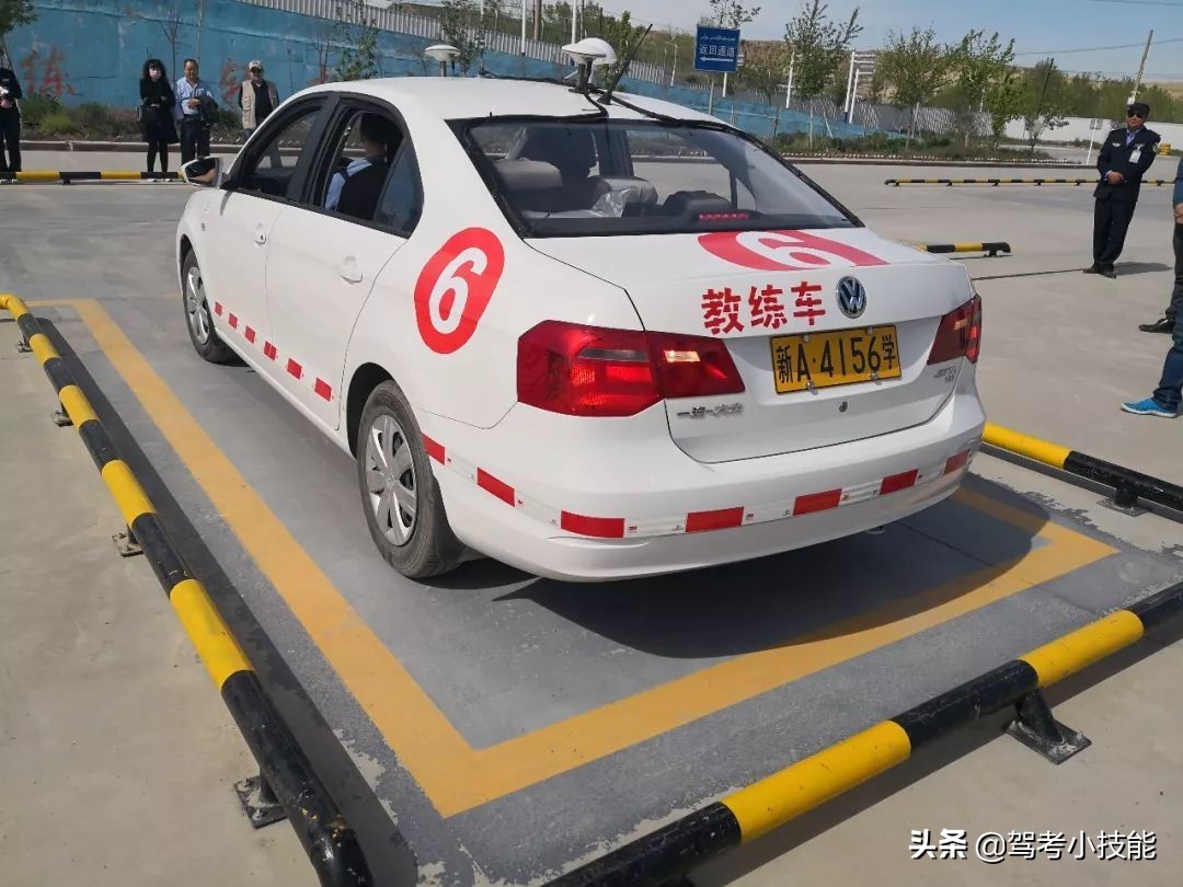 科目二练车紧张怎么克服,如何克服大车科目二考试紧张