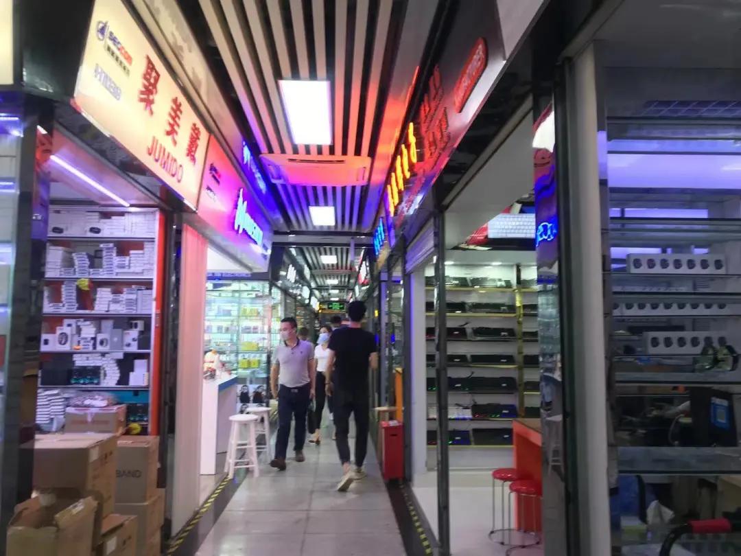 赛格大厦晃动影响了周围房价,赛格大厦晃动为什么影响周围房价