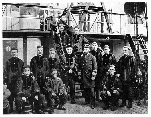 甲午邓世昌指挥什么舰,甲午海战邓世昌真的撞向敌舰了吗