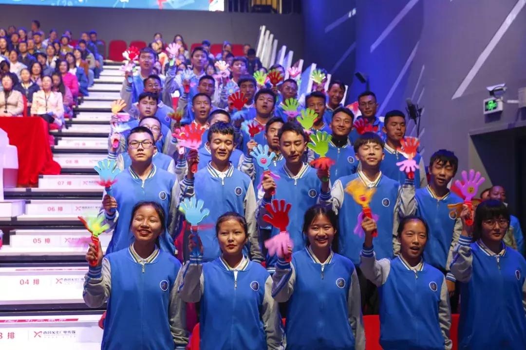 恰同学少年沉浸式演出,恰同学少年比赛现场第一名