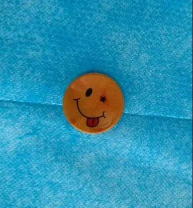 2岁宝宝误食贴画怎么办,8个月大宝宝误食小贴画咳不出来